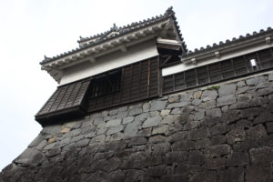 続櫓を下から眺める