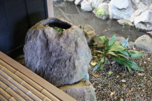 手洗い水鉢