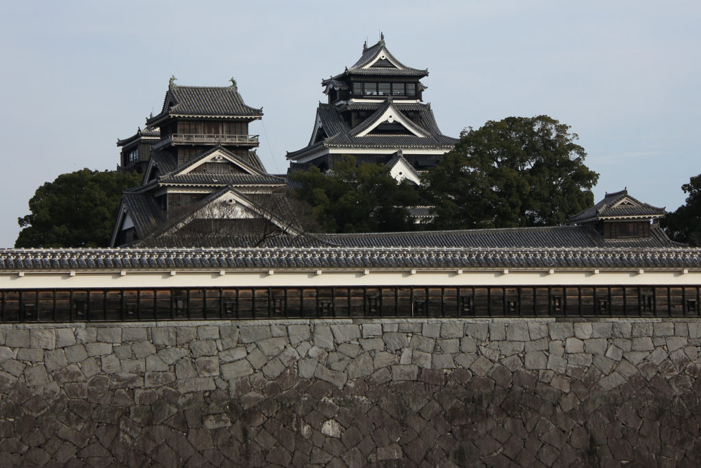 二の丸広場からみた大天守閣と宇土櫓