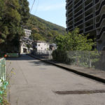 明治新道(本河内1丁目)をダムへ向かう