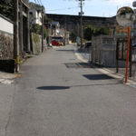 明治新道(本河内1丁目)をダムへ向かう