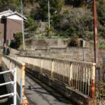 長崎県長崎市本河内3丁目34、県道116号線状の歩道橋