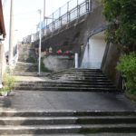 地下歩道を抜けて、蛍茶屋跡地側へ(本河内1丁目)