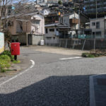 橋を抜けると二手に分かれる(中川2丁目)