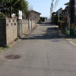 県道を越えて再び長崎街道へ(沖田町)