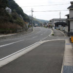 車道を進む長崎街道(東町)