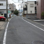 とくに目印のない街道(矢上町)