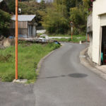 とくに目印のない街道(田中町)