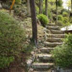 庭園のような階段(中里町1540付近)