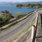 国道(右)から街道(左)が分岐(東彼杵町里郷1348-1付近)