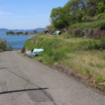 街道、小倉方面を振り返るとよい眺め。前方に日本二十六聖人の乗船場跡(東彼杵町彼杵宿郷957)