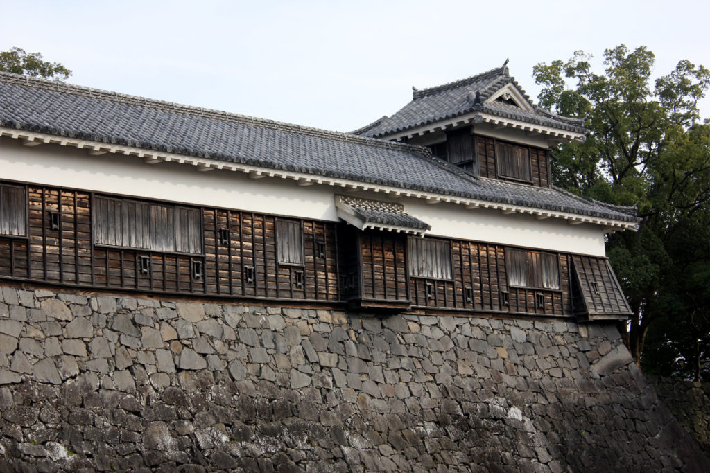 南側につらなる続櫓